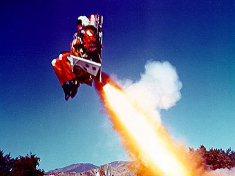 Британец обжег прямую кишку при запуске пиротехнической ракеты - 20061110182243241_1