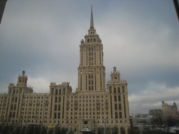 В Москве обрушилась башня гостиницы "Украина" - 20071119191404515_1