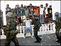 На Коморских островах проходит военная операция  - 20080325095815445_1