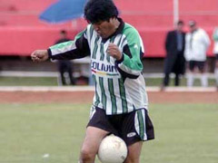Президент Боливии зачислен в состав футбольного клуба - 20080327135016834_1