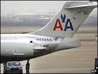 American Airlines отменила половину авиарейсов  - 2008041010115121_1