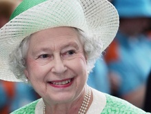 Королева Великобритании отмечает свой день рождения    - 20080421164128873_1