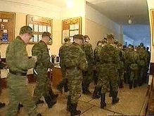 В российской армии стремительно растет количество самоубийств    - 20080520112419773_1