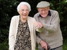 В Англии супруги отметили 80 лет совместной жизни   27  - 20080527100739375_1