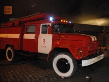 В Киеве на Оболони сгорели две машины    - 2008062414203045_1