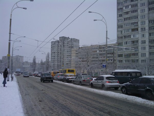 19 февраля 2009 года, пробка на улице Героев Днепра - probka-na-geroev-dnepra_12