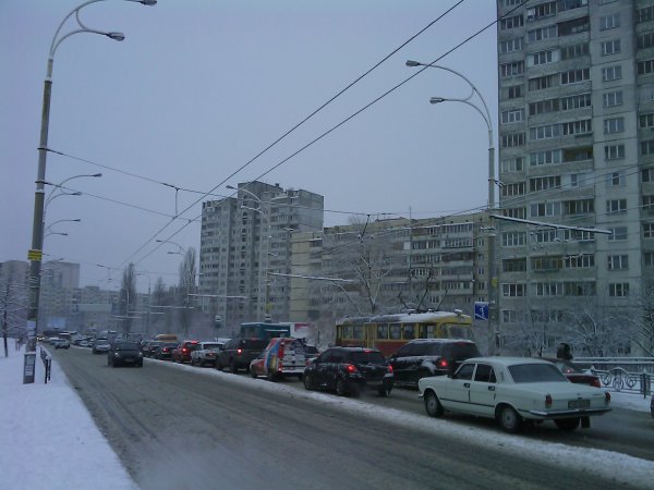 19 февраля 2009 года, пробка на улице Героев Днепра - probka-na-geroev-dnepra_7