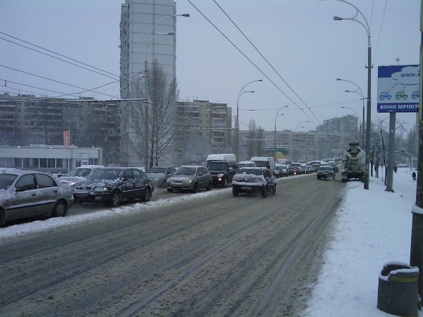 19 февраля 2009 года, пробка на улице Героев Днепра - probka-na-geroev-dnepra_8