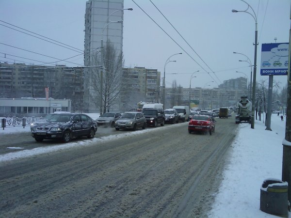 19 февраля 2009 года, пробка на улице Героев Днепра - probka-na-geroev-dnepra_9